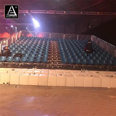 อัฒจันทร์โครงสร้างโลหะ